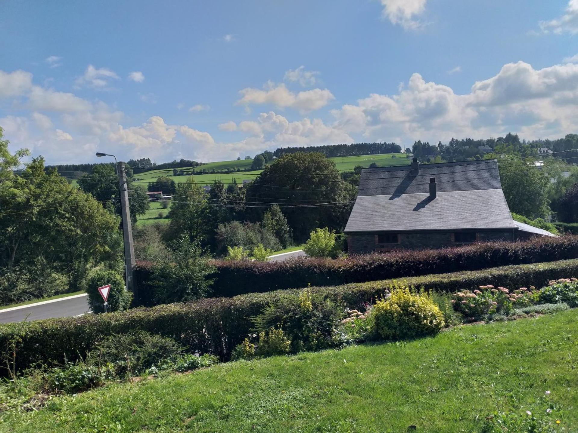 Gite L'Ecole De Ma Mere Vila Bertogne Exterior foto